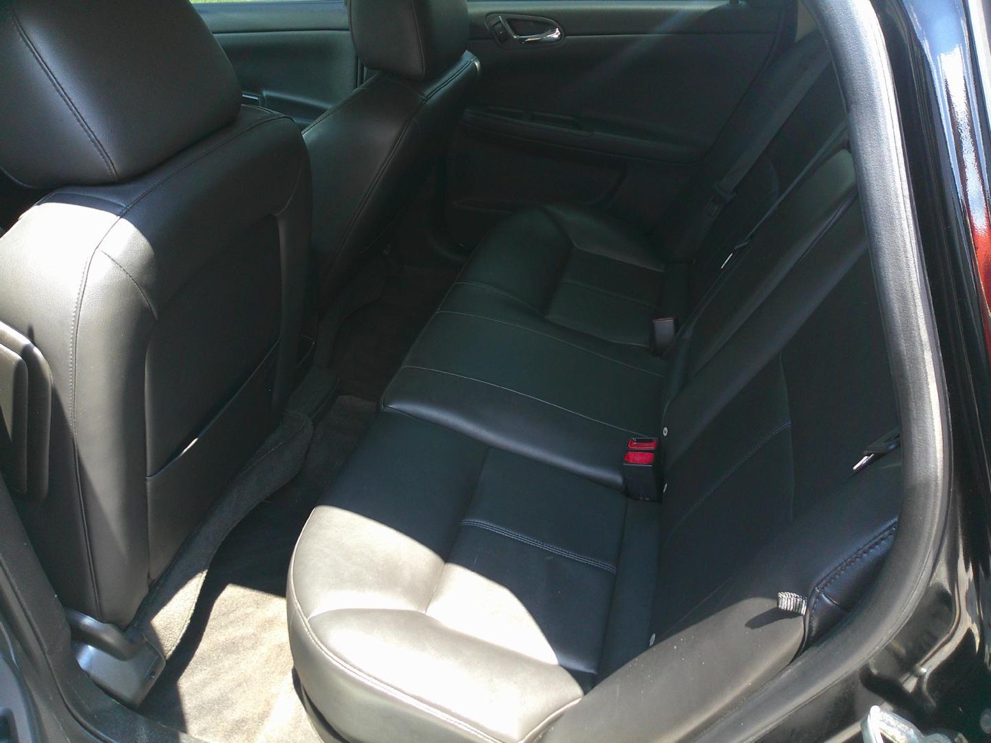 2016 BLACK CHEVROLET IMPALA LIMITED LTZ (2G1WC5E3XG1) , located at 10405 Abercorn Street, Savannah, GA, 31419, (912) 921-8965, 31.988262, -81.131760 - Photo#4